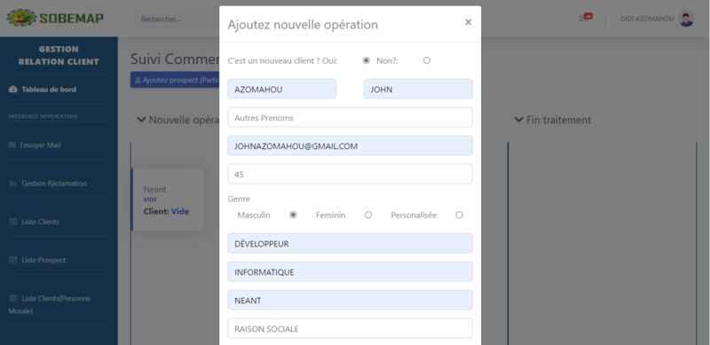 Écran de l'application de gestion de la relation client